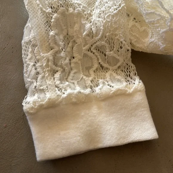 Lovers + Friends White Sheer Lace Long Sleeve Blouse🤍🤍🤍 - Picture 7 of 9
